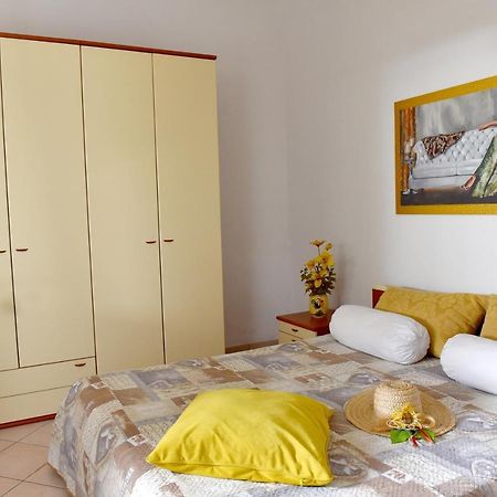 Ulivo Apartment โลโกโรตอนโด ภายนอก รูปภาพ