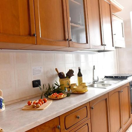 Ulivo Apartment โลโกโรตอนโด ภายนอก รูปภาพ